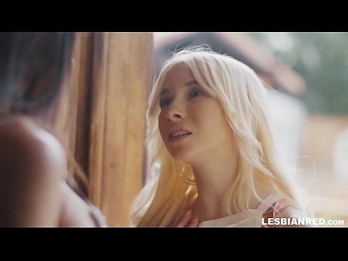 ❤️ Jenta kommer hjem noen måneder senere og ender opp med å spise stemorens fitte ❤️ Vakker porno ved no.pornovore.ru ﹏