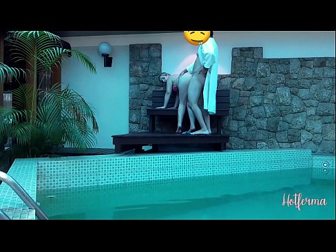 ❤️ Sjef inviterer hushjelp til bassenget, men kunne ikke motstå en varm ❤️ Vakker porno ved no.pornovore.ru ﹏